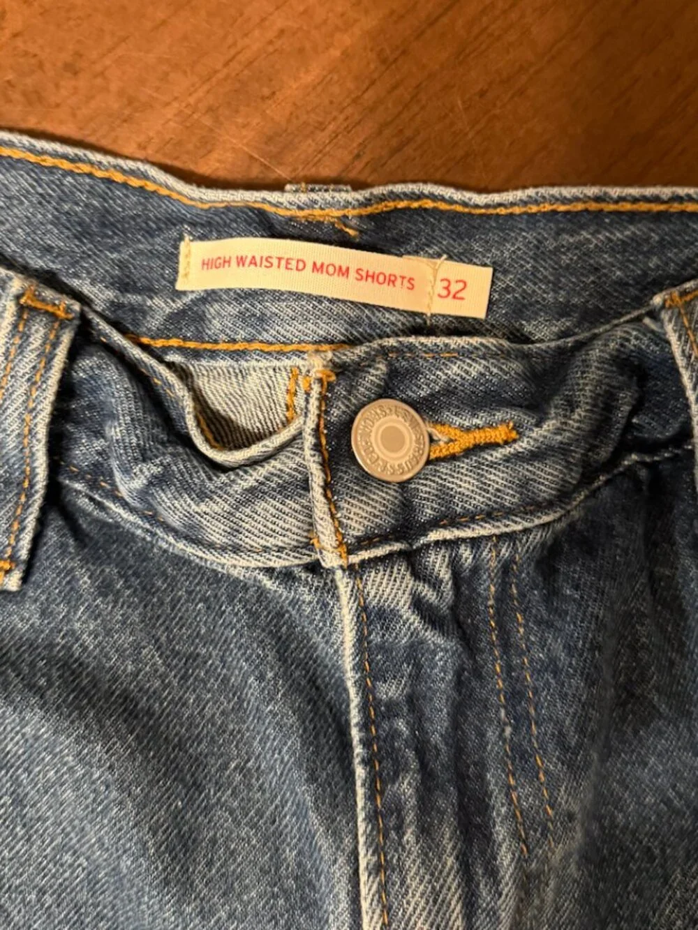 Levi's Women's High-Waisted Denim Mom Short - Picture 5 of 5